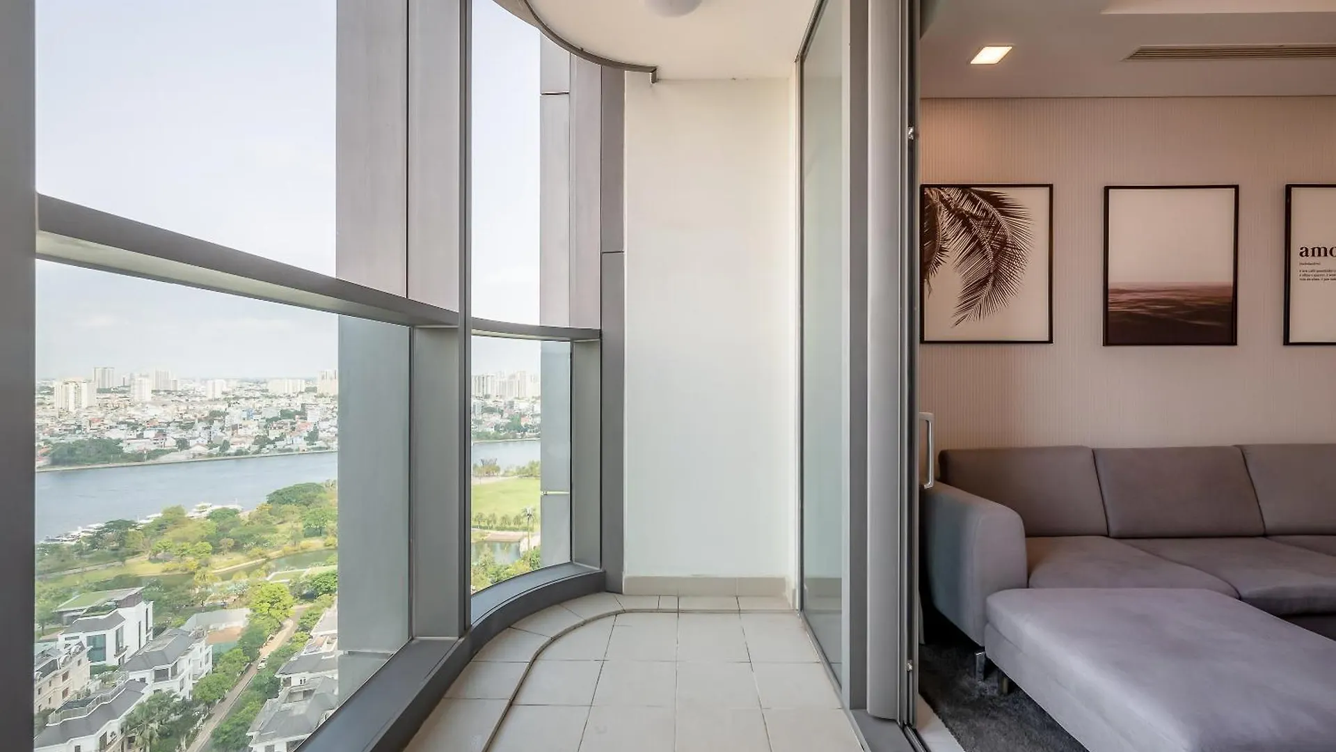 Amazing Landmark 81 Urban ホーチミン市 0*,