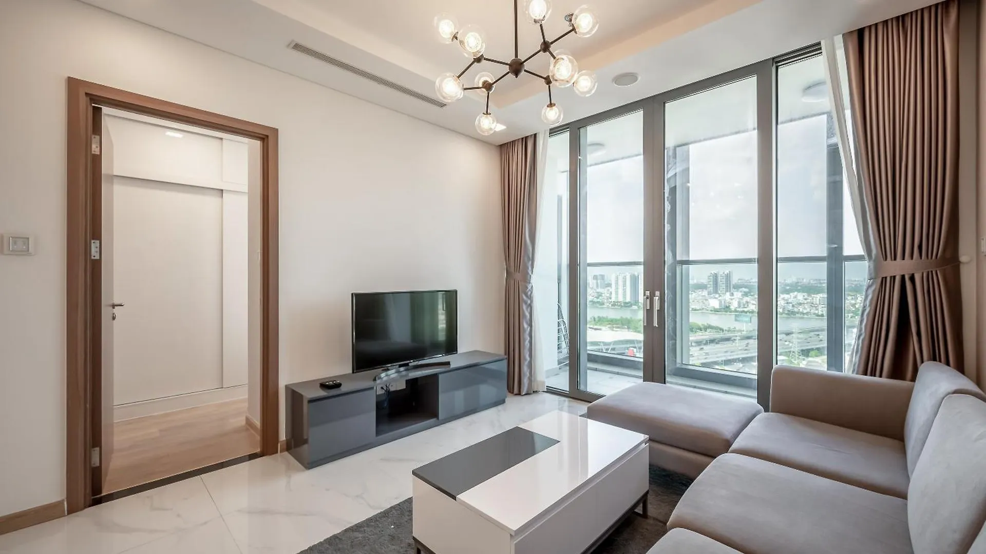 Amazing Landmark 81 Urban Ho Chi Minh City Vietnam