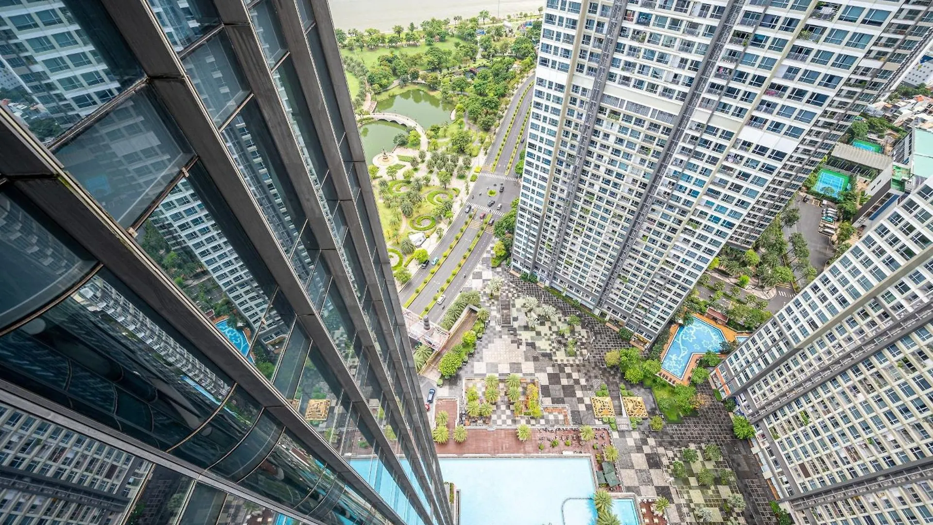 Amazing Landmark 81 Urban Ho Chi Minh City