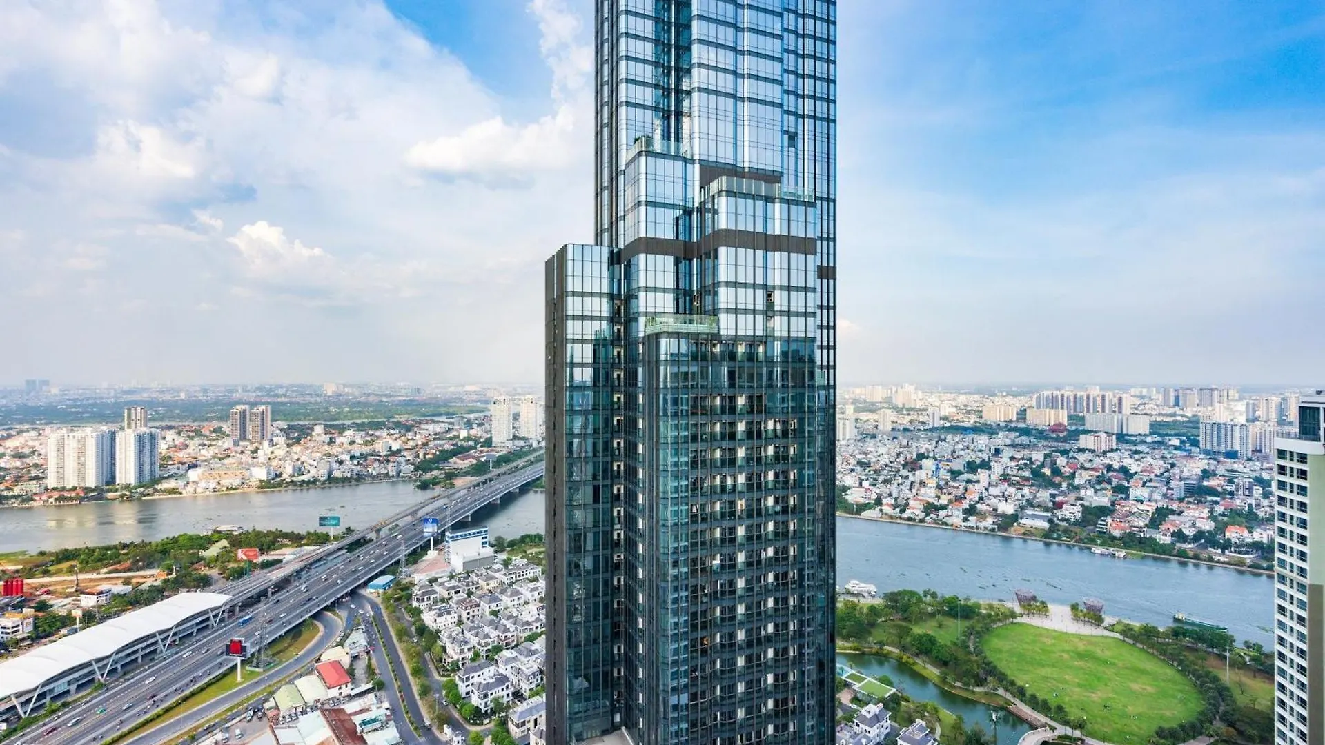 Amazing Landmark 81 Urban Ho Chi Minh City