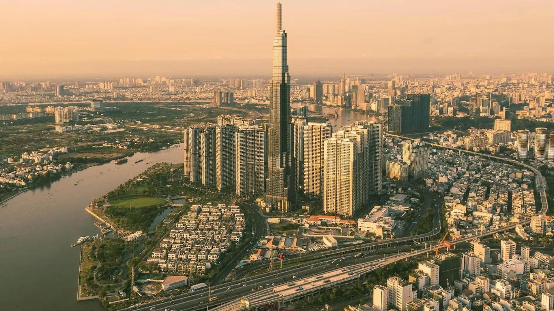 Amazing Landmark 81 Urban Ho Chi Minh City